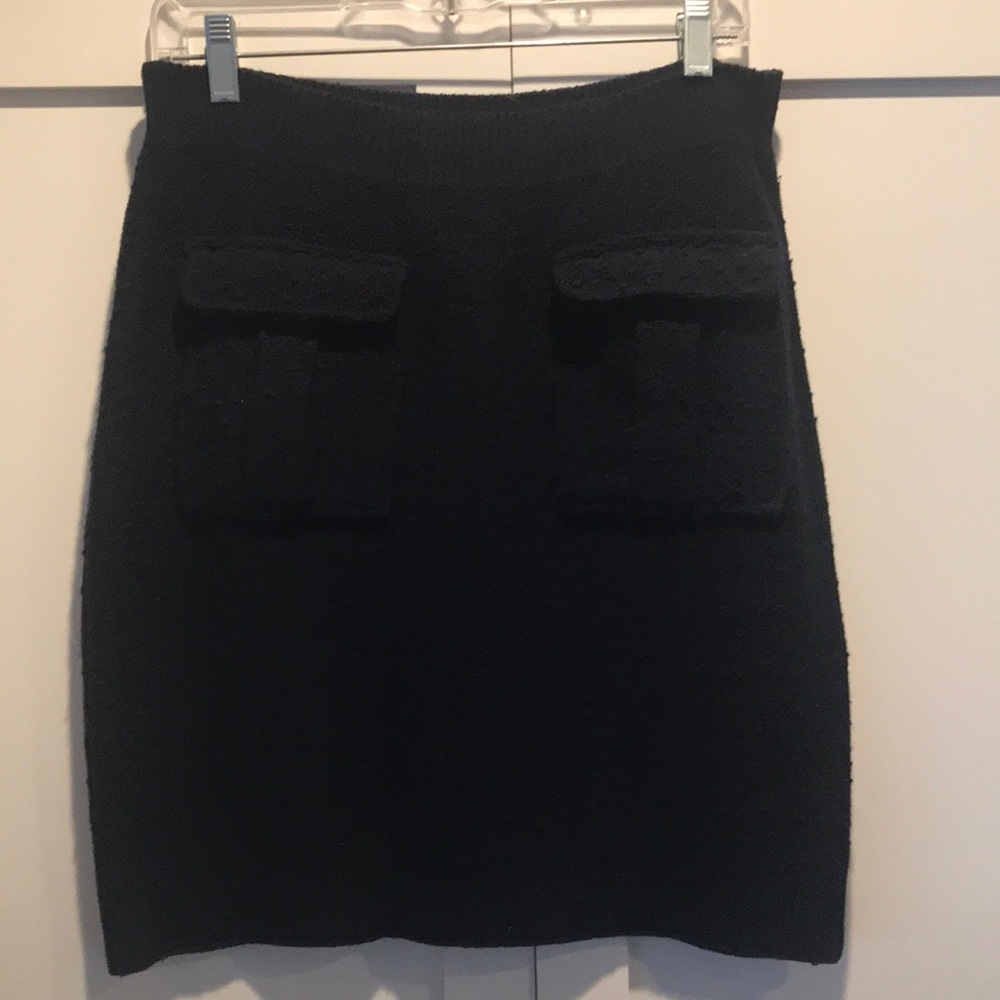 Moth knit skirt